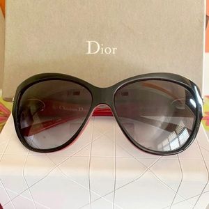 Authentic Classic My Lady Dior 5 Sunglasses in Black/Bordeaux Color